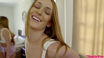 Corina è Una Fica Snella E Vuole Il Cazzo Senza Sosta