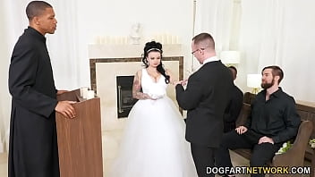 Sposa Fatta Posta Da Due Neri
