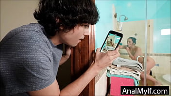 Filmato Quando Ha L’orgasmo E Poi La Supera E Si Prende Il Cazzo