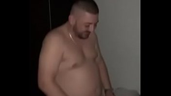 Lei è Un Po’ Grassa E Lui La Scopa Quando La Ragazza è Una Capra
